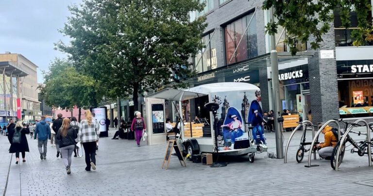 VR Here at Liverpool ONE