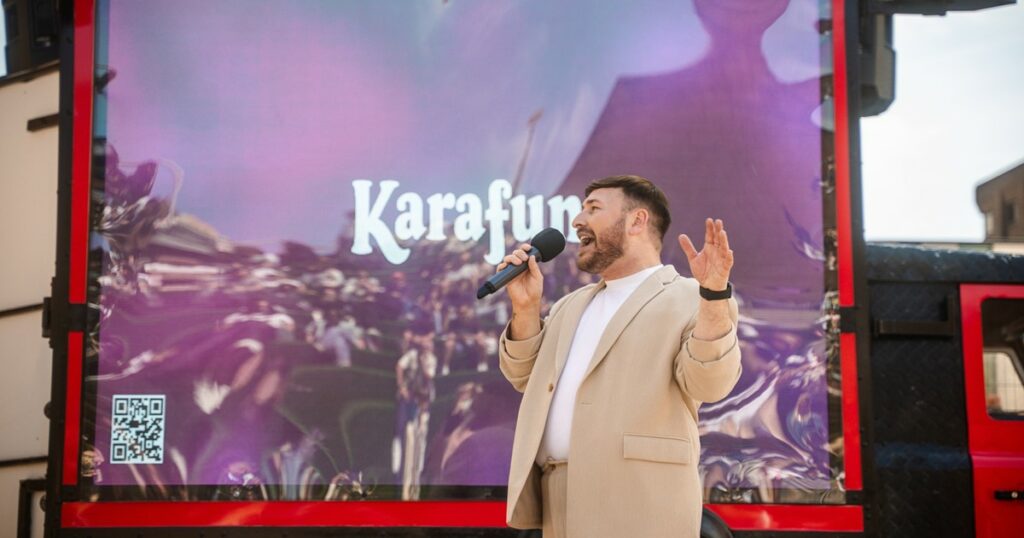 Karaoke with Niall Festive Thursdays